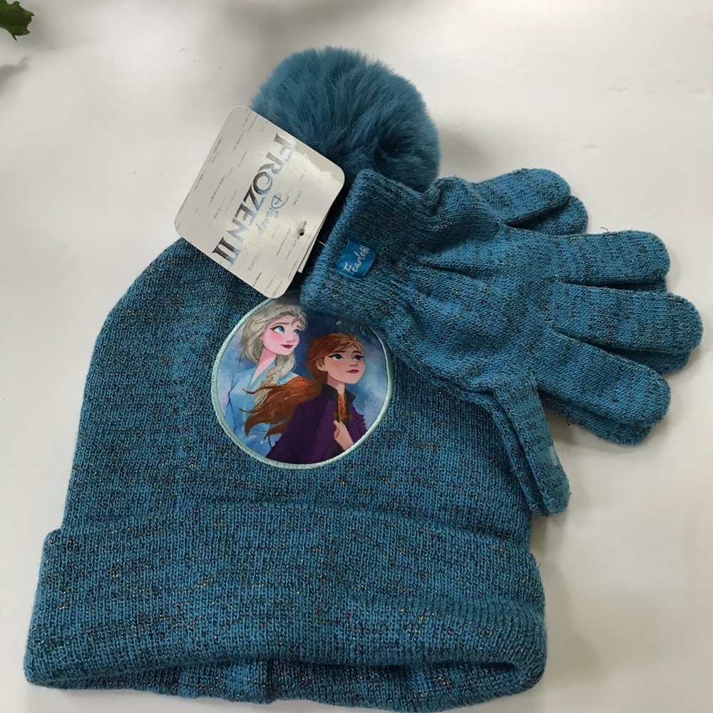 Disney Frozen II Hat and Glove Set